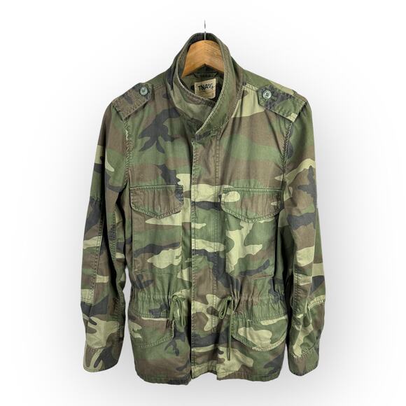 TNA Jackets & Blazers - TNA Aritzia Womens size Small Camo Utility Jacket Green Adjustable Waist